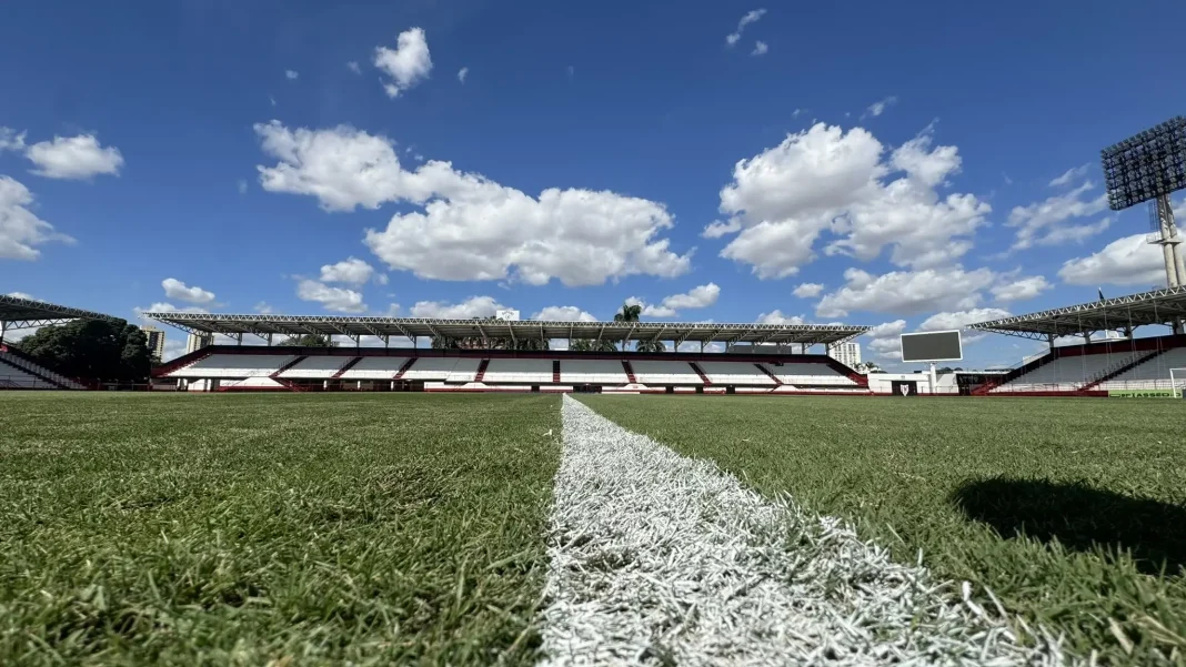 Estádio Antônio Accioly - Atlético