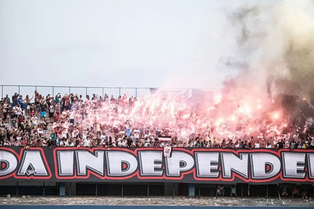 torcida anápolis no jonas duarte