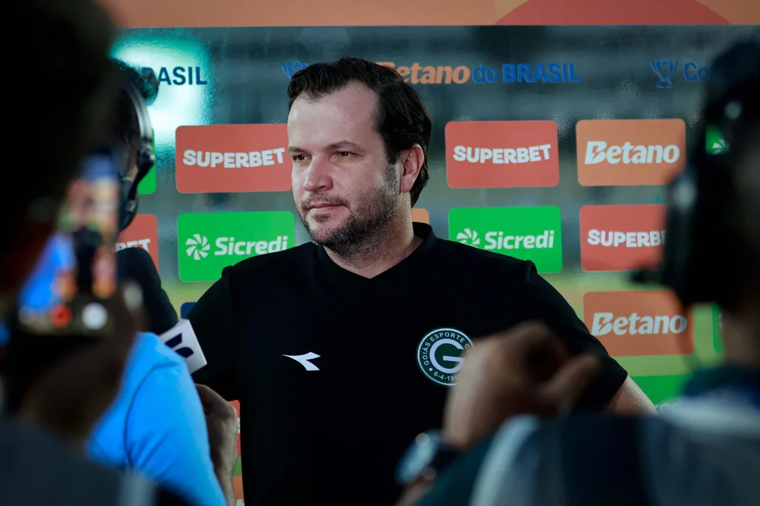 Técnico Daniel Paulista - Goiás (Foto - Rosiron Rodrigues)